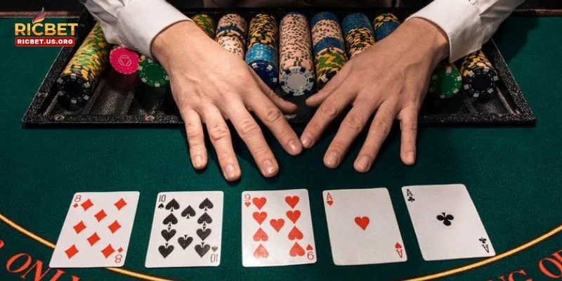 Kinh nghiệm khi chơi xì dzách đóng vai trò quan trọng trong ván cược.